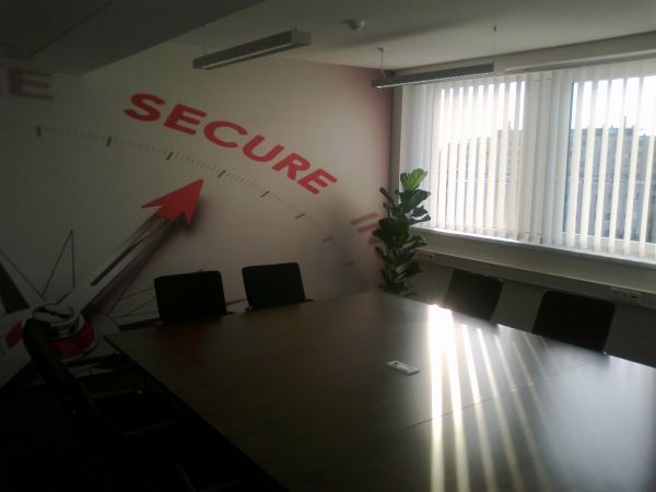 Justice Security vagyonvédelmi cég új tárgyalóterme